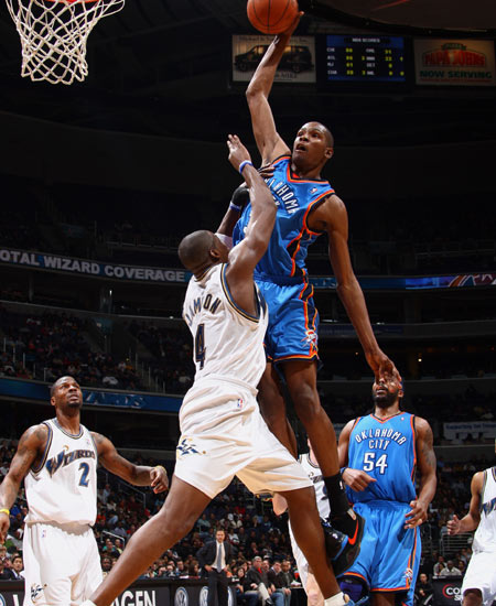 斯基拉：巴黎FC有意把坎特带回法甲，双方已经开始谈判（斯基拉：巴黎FC欲引进坎特重返法甲，已开启谈判）