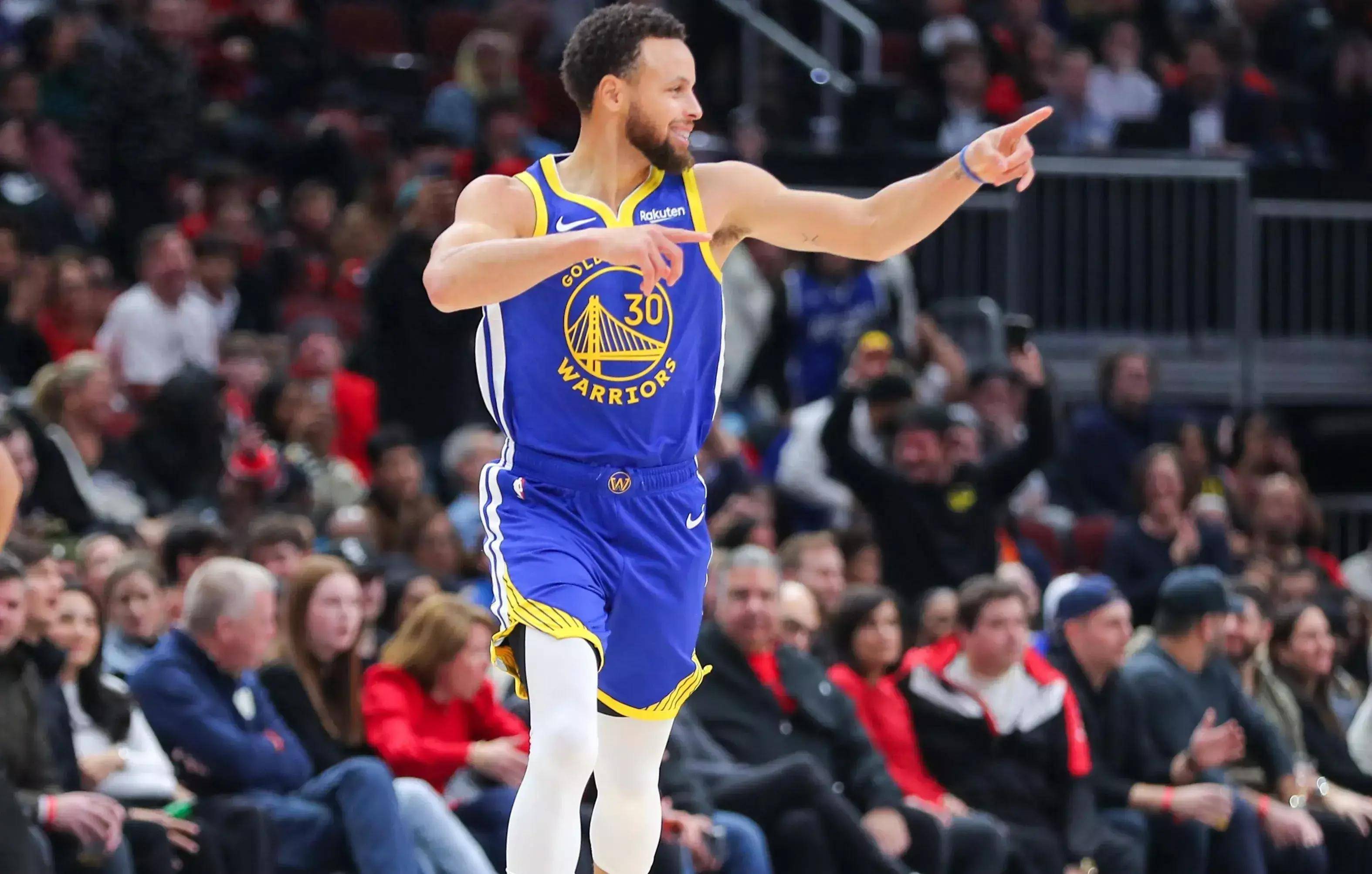 歌手赵传将在辽宁铁人收官战献唱，邀球迷共同见证巅峰时刻（赵传将登场辽宁铁人赛季收官战献唱，邀球迷共赴巅峰时刻）