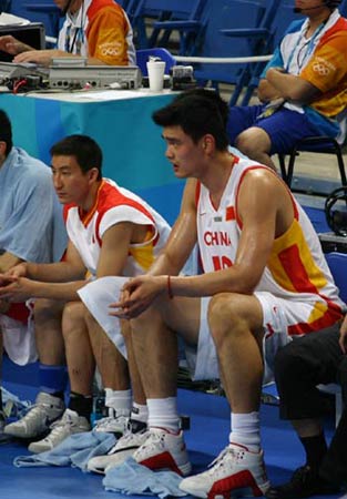 英超半场：沃尔特马德挑射破门，纽卡暂3-0埃弗顿（英超半场战报：沃尔特马德挑射建功，纽卡暂3-0领先埃弗顿）