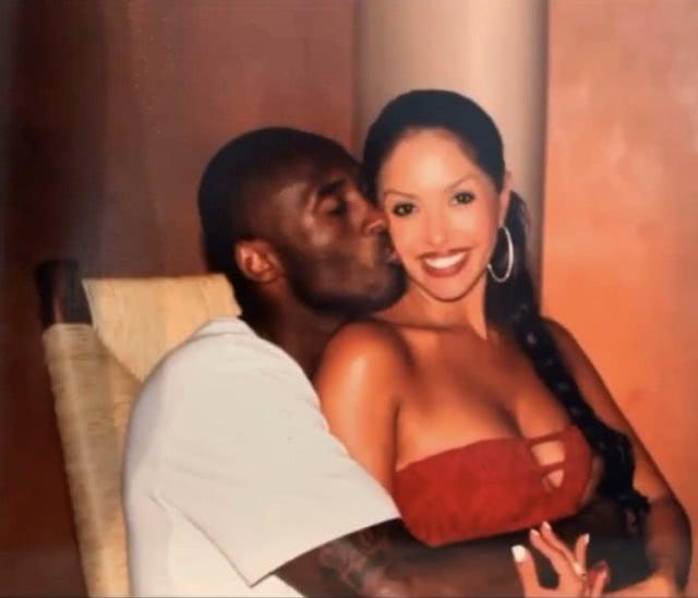 TA：澳大利亚主帅很看重曼联小将奥弗里，想带他踢明年世界杯（TA：澳大利亚主帅看好曼联新星奥弗里，计划招入征战明年世界杯）