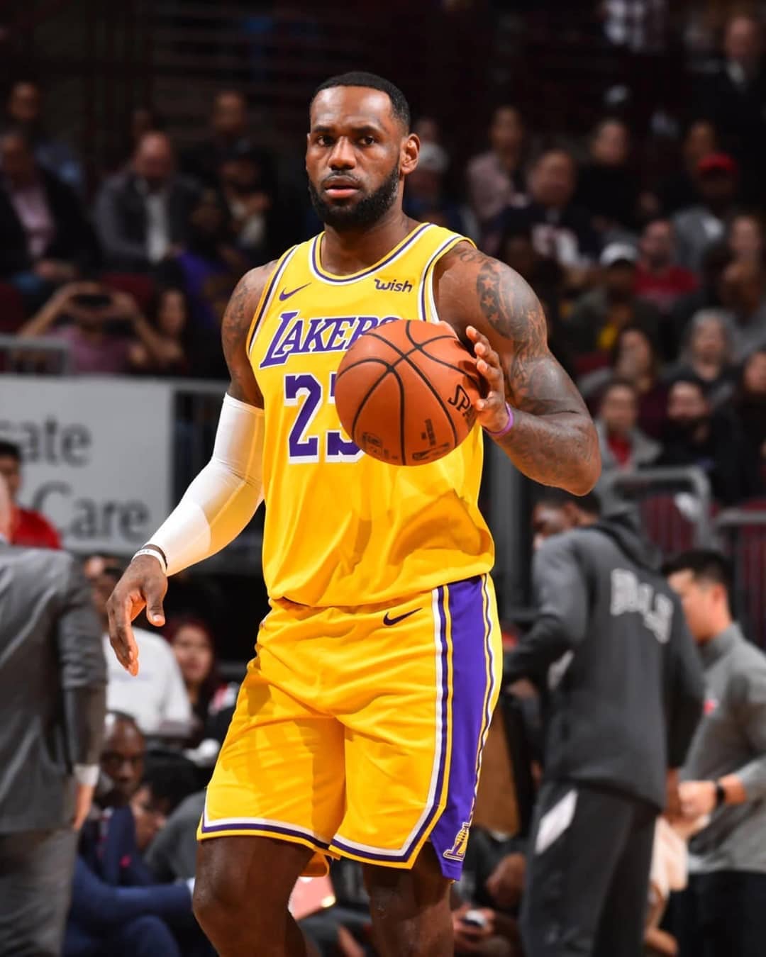 阿森纳终结连续18场不败，上次输球英超0-1利物浦（阿森纳18场不败告终，上一次失利为英超0比1不敌利物浦）