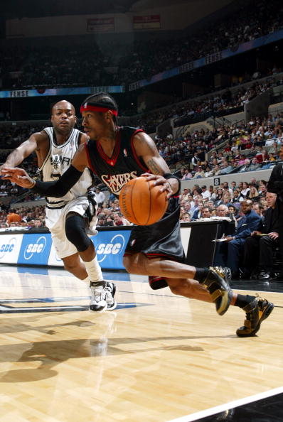 字母哥超强攻防两端统治比赛（字母哥两端发力统治全场）